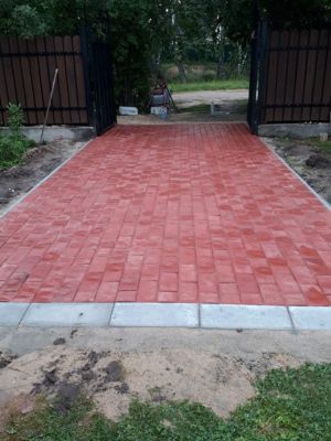 тротуарная плитка во дворе частного дома фотo и цена